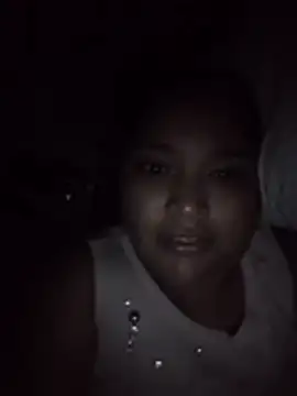 Angelly_ricura Ruang Obrolan Langsung