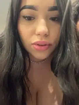 SofiaWildee Adlı Modelin Canlı Sohbet Odası