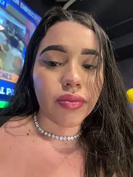 SofiaWildee Adlı Modelin Canlı Sohbet Odası