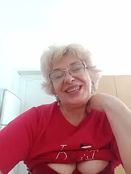 52MiaLove02 Adlı Modelin Canlı Sohbet Odası