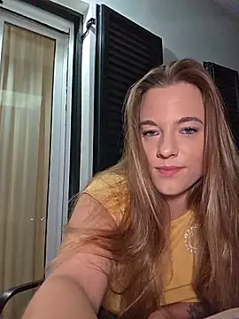 Luna_Lynn – live chatrum