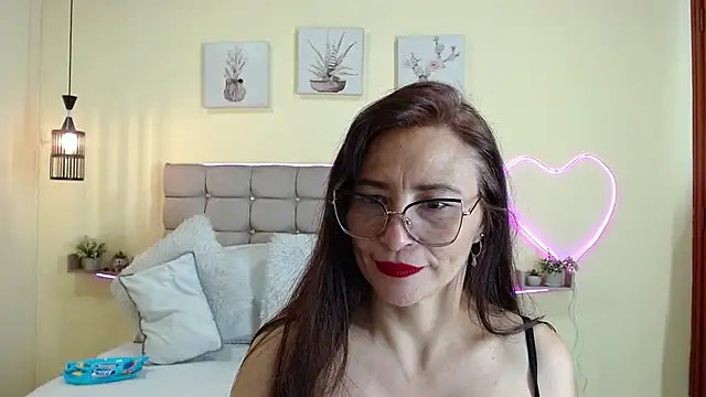 Živá chatovací místnost _naomi_s