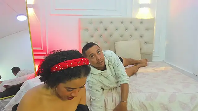 charlotte_dante212 Adlı Modelin Canlı Sohbet Odası