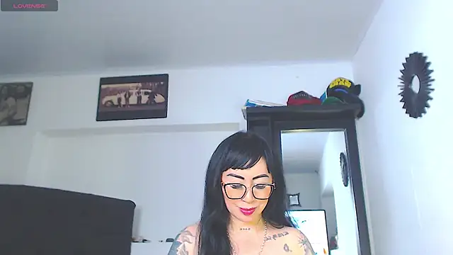 Vicky_hotmilf Live Chatraum