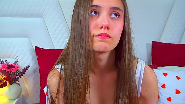 ArianaAllens Chat Room in diretta