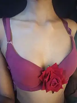 Živá chatovací místnost BunnyBloom25