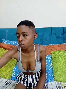 SweetSlenderChoc's Live Chat Room