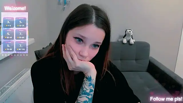 Kitten_Alissa – Naživo chatovacia miestnosť