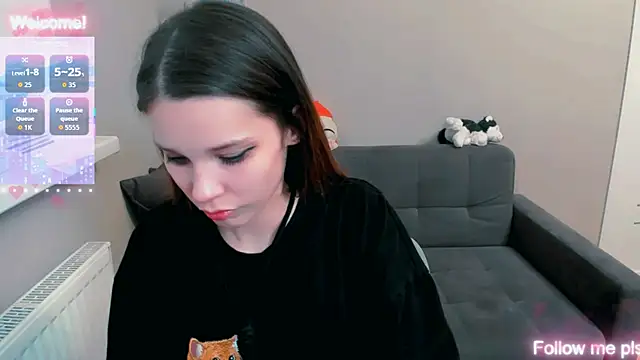 Kitten_Alissa লাইভ চ্যাট রুম