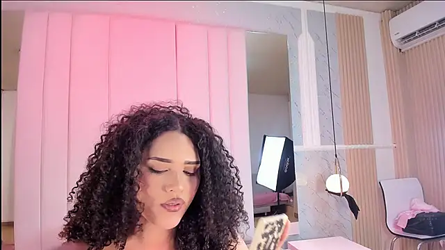 Chat ao vivo de Lilithadams1