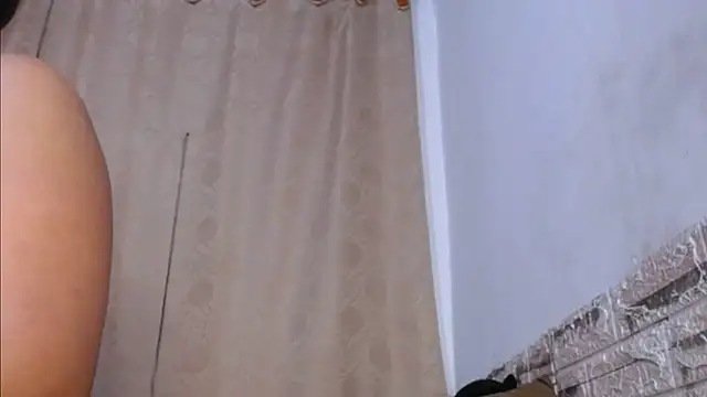 Sala de chat ao vivo de Bicky_24