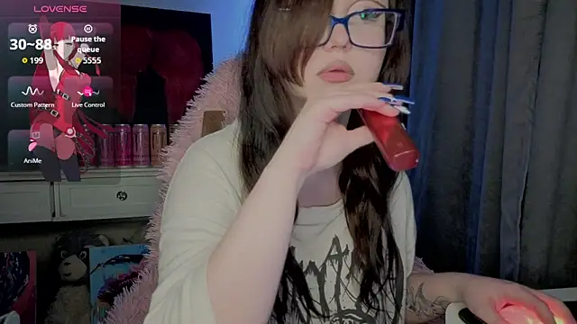 Živá chatovací místnost hornyprincess19