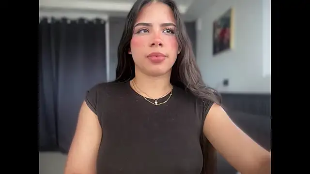 Angelinav7's Live Chat Room