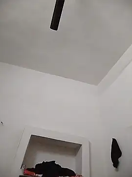 Sonam_shinde Adlı Modelin Canlı Sohbet Odası