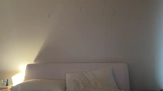 sieeena Adlı Modelin Canlı Sohbet Odası