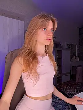 mari__papi Adlı Modelin Canlı Sohbet Odası