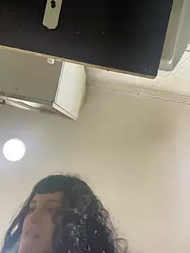 XBODTRIIPXのライブチャットルーム