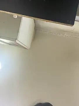 Živá chatovací místnost XBODTRIIPX