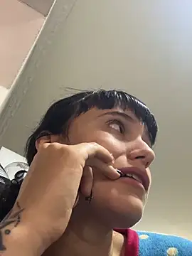 XBODTRIIPX Live chatroom