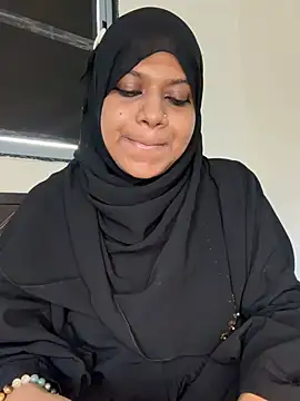 חדר צ'אט בשידור חי של Malika_Secrets