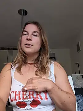 story_of_sarah's Live Chat Room