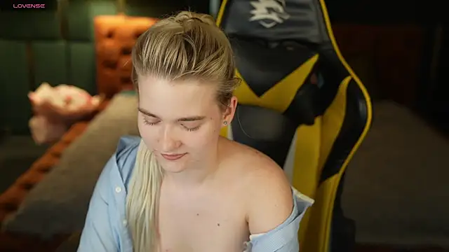 Ava_kiss054 – Naživo chatovacia miestnosť