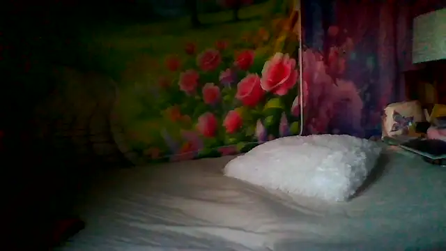 sweethanajapanese Adlı Modelin Canlı Sohbet Odası