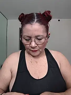Pokój czatu na żywo – marfil_milf