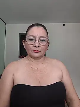חדר צ'אט בשידור חי של marfil_milf