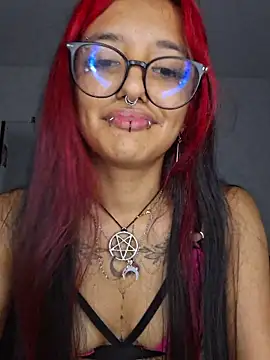 carolinerue чат на живо