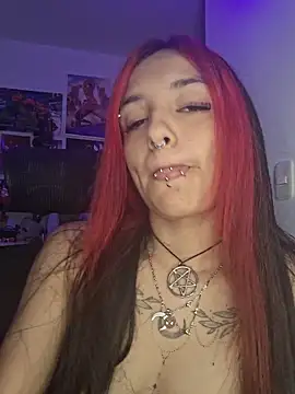 Živá chatovací místnost carolinerue