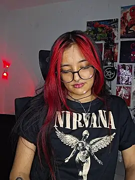 carolinerue – Naživo chatovacia miestnosť