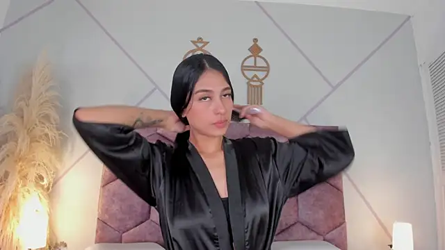 ห้องแชทสดของ nicol_giraldoo