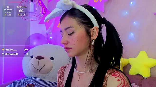april_bennett's Live Chat Room