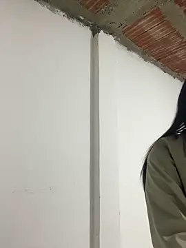 חדר צ'אט בשידור חי של Caroline_daring