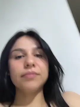 Daniela-rosee's Live Chat Room