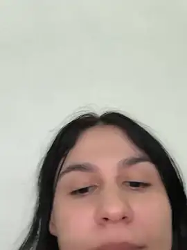 Daniela-rosee Adlı Modelin Canlı Sohbet Odası