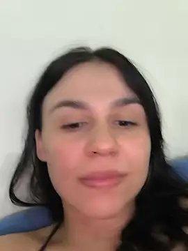 Daniela-rosee's Live Chat Room