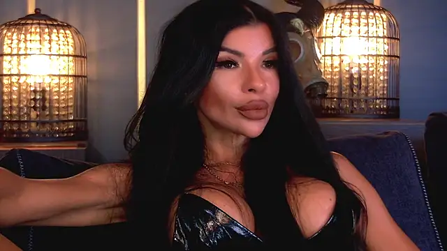 Živá chatovací místnost EleniaDevons