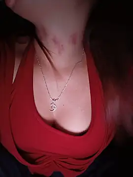 חדר צ'אט בשידור חי של Hot_bitv