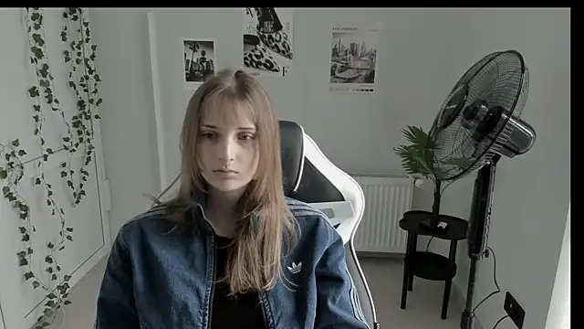 Star_Nellie live-chat rom