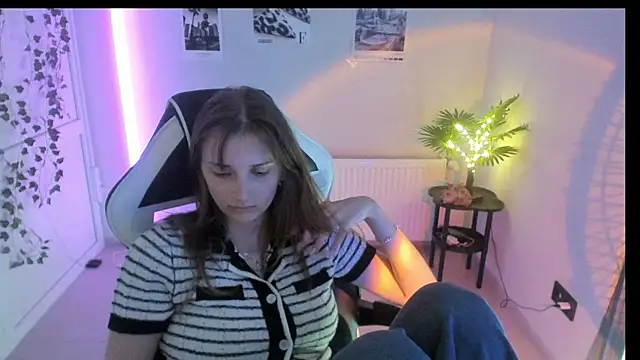 Star_Nellie Cameră chat live