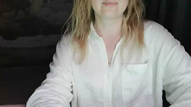 Zaliraa Live chatroom