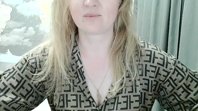 Zaliraa Live Chatraum