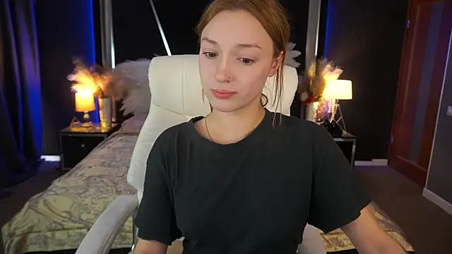 Živá chatovací místnost LizzaMoonn