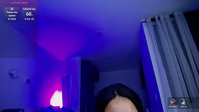 Živá chatovací místnost Leslie_Bussh_