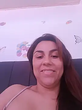 vanessa-titisM Adlı Modelin Canlı Sohbet Odası