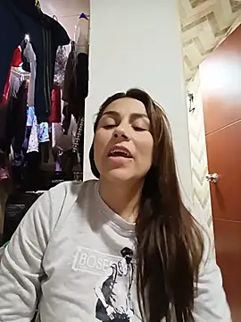 Sala de chat en directo de vanessa-titisM