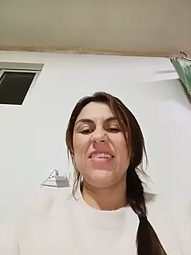 vanessa-titisM – Naživo chatovacia miestnosť
