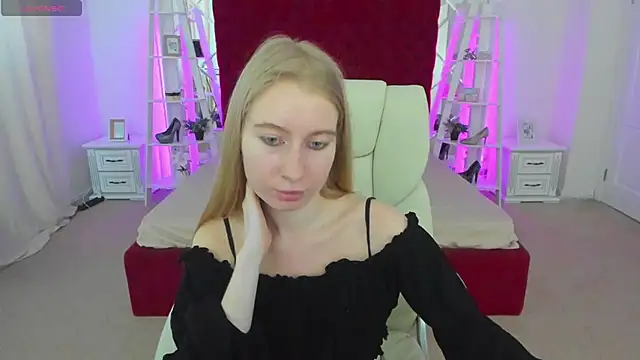 Pokój czatu na żywo – Alina_Blonde